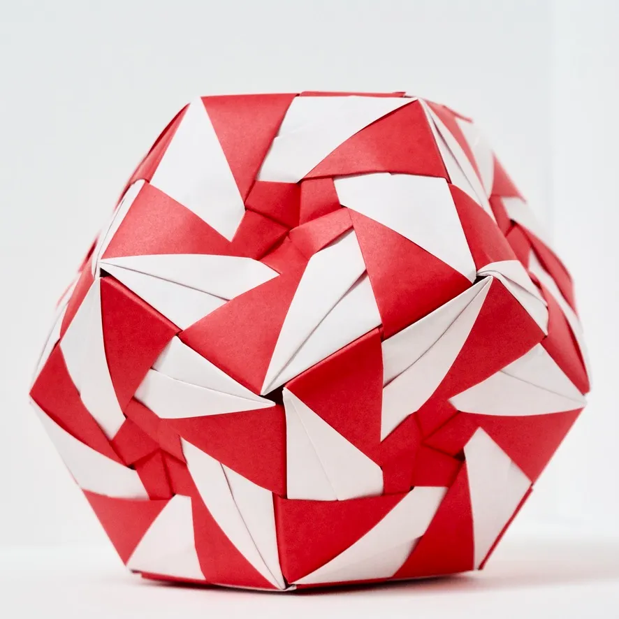 The fully assembled dodecahedron